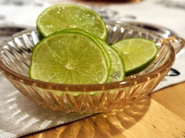 Wodka-Limetten-Drink mit Thymian - Rezept - Bild Nr. 3