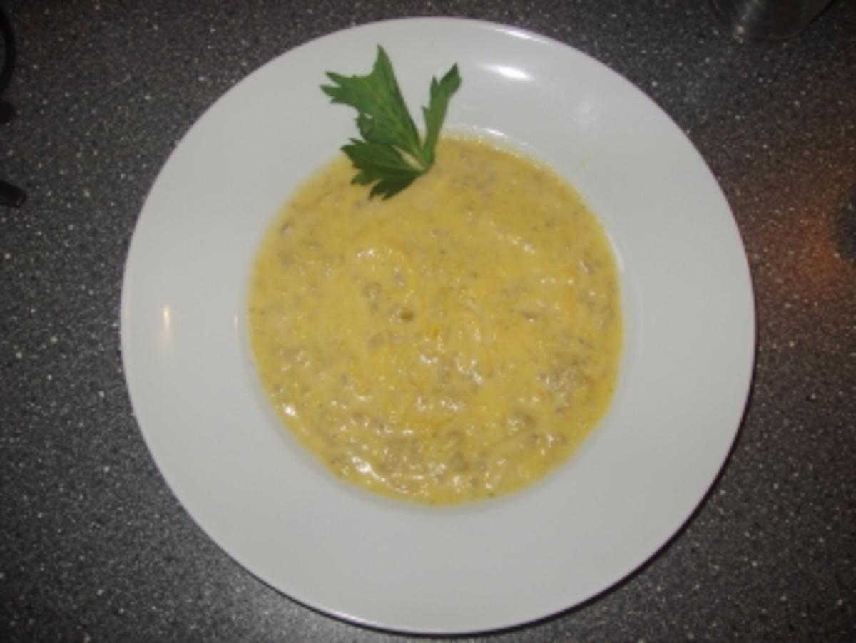 Bilder für Kürbis-Hackfleischsuppe - Rezept