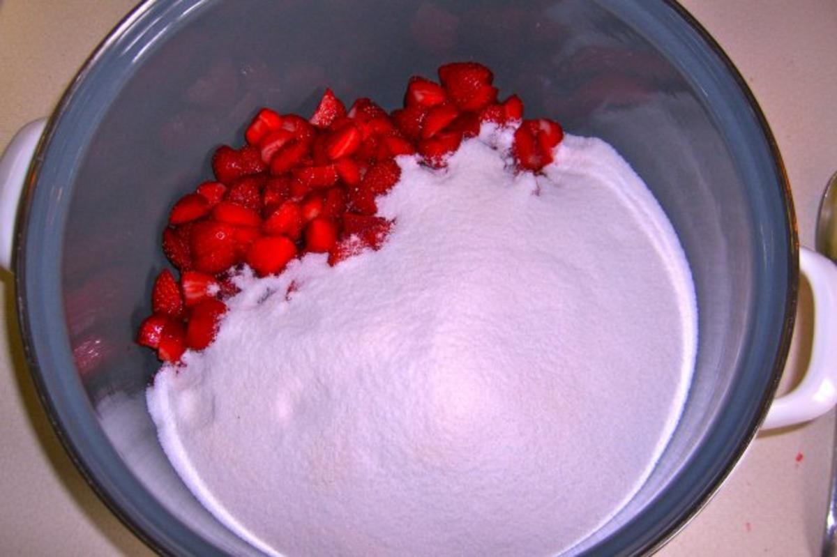 Erdbeer-Kokos-Marmelade - Rezept - Bild Nr. 3