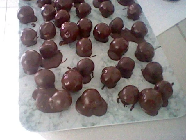 Rezept: Schoko-Marzipankugeln Schoko-Marzipankugeln - Rezept
