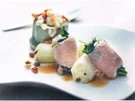 Rezept: Involtini vom Kalb mit gefüllter Artischocke und Lauchcannelloni Involtini vom Kalb mit gefüllter Artischocke und Lauchcannelloni - Rezept