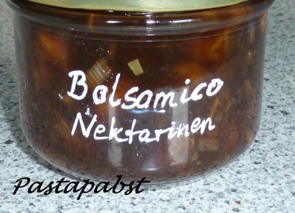 Nektarinen-Balsamico-Chutney - Rezept