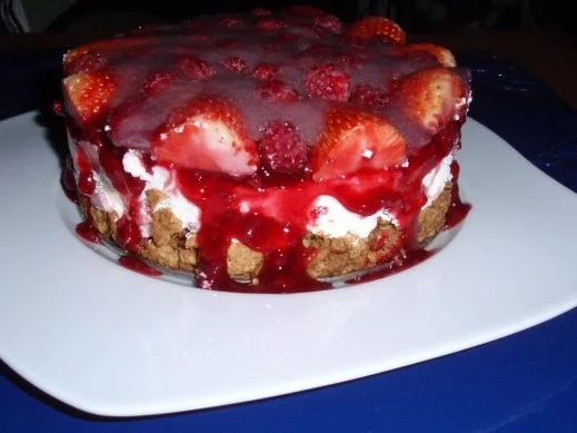 Beeren-Sahne-Torte - Rezept - Bild Nr. 8
