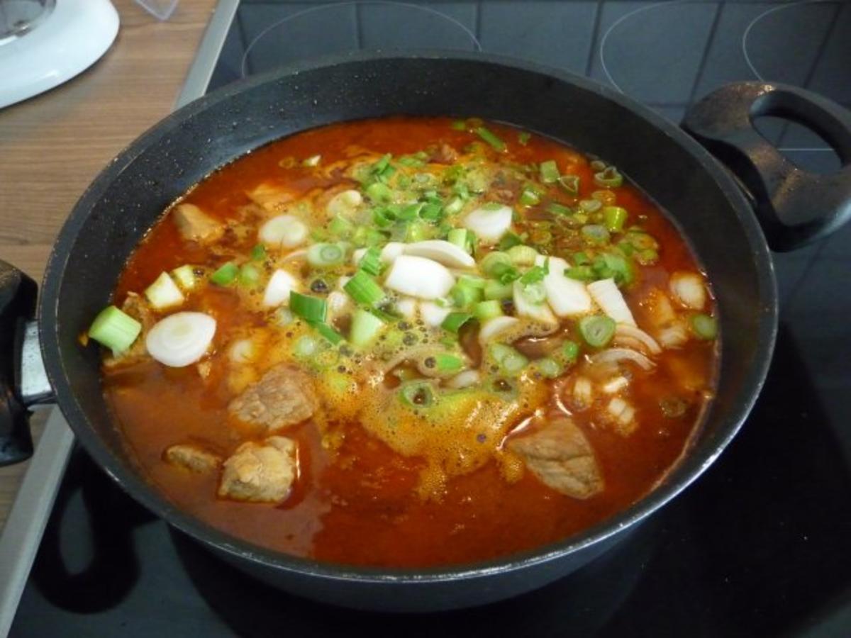 Gulasch : Schweine Zwiebel Gulasch - einfach - von Forelle1962