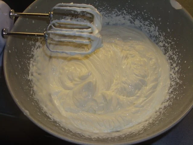 Rezept: Beeren-Quark mit karamelisierten Mandeln Bild Nr. 2 Beeren-Quark mit karamelisierten Mandeln - Rezept - Bild Nr. 2