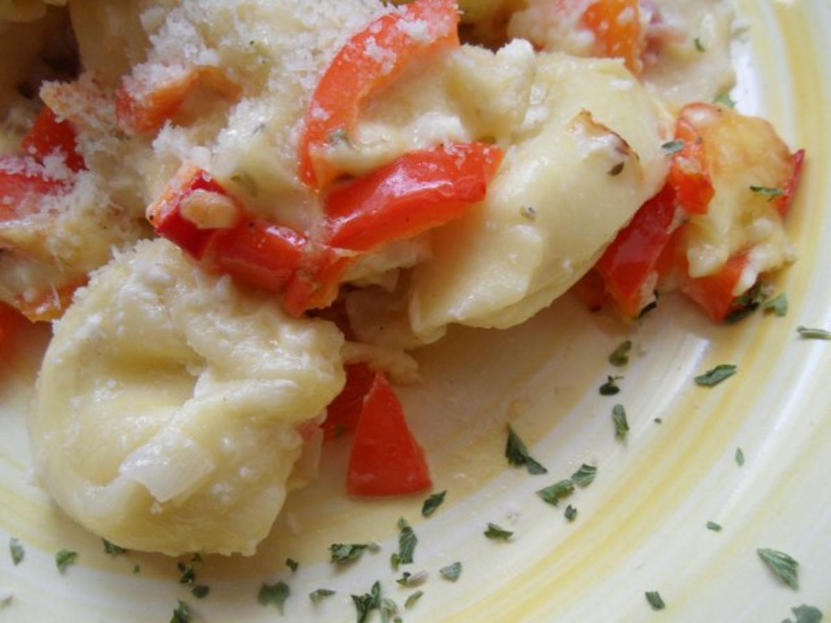 Tortellini-Auflauf „Rot-Weiß” - Rezept - Bild Nr. 17