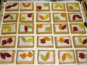Zitronen-Butterkeks-Kuchen ( Gummibärchen - Kuchen ) - Rezept
