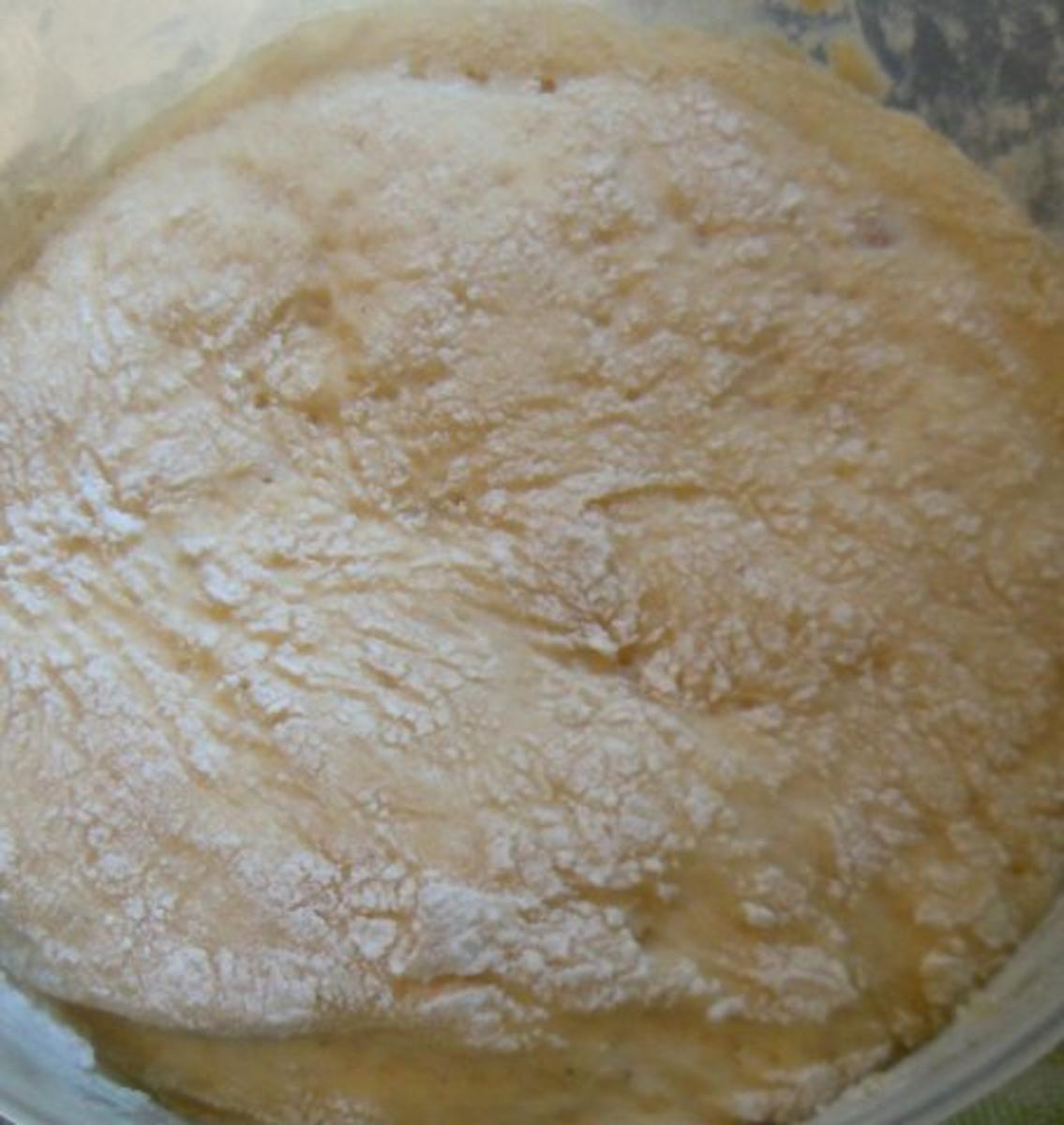 Pflaumenkuchen mit Marzipanguss - Rezept - Bild Nr. 2