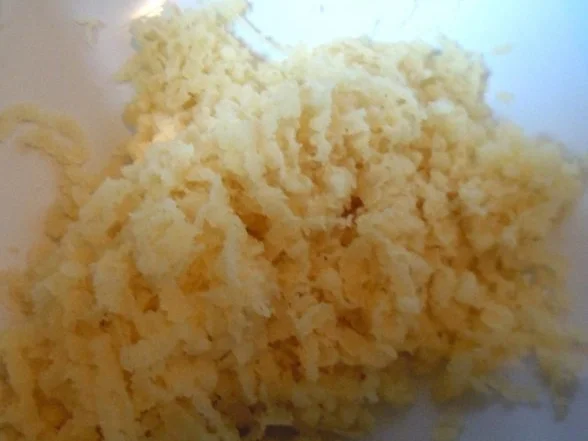 Rezept: Pflaumenkuchen mit Marzipanguss Bild Nr. 3 Pflaumenkuchen mit Marzipanguss - Rezept - Bild Nr. 3