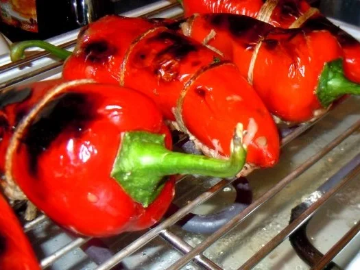 Rezept: Gegrillte gefüllte Spitzpaprika Bild Nr. 6 Gegrillte gefüllte Spitzpaprika - Rezept - Bild Nr. 6