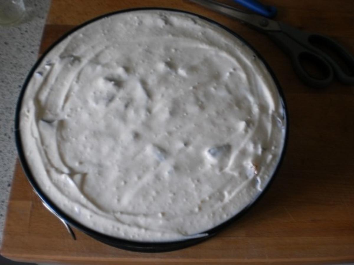 Pflaumen-Amarettini-Torte - Rezept - Bild Nr. 18