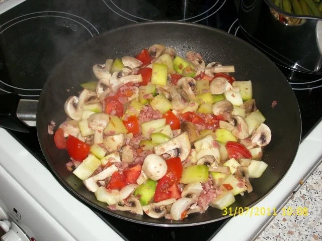 Zucchinipfanne mit Reis - Rezept - Bild Nr. 2