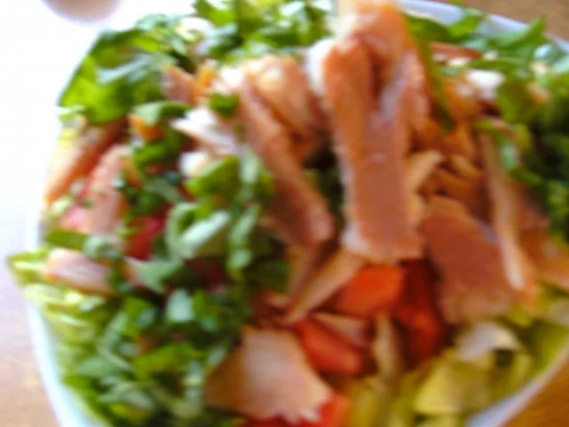 Mediterraner Salat, mit Joghurt-Dressing - Rezept - Bild Nr. 6