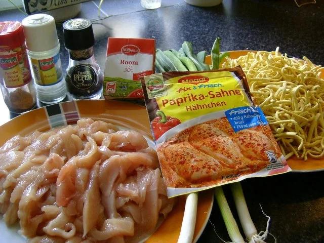 Rezept: Faule Leuteessen -Spätzle in geflügelter Gesellschaft Bild Nr. 2 Faule Leuteessen -Spätzle in geflügelter Gesellschaft - Rezept - Bild Nr. 2