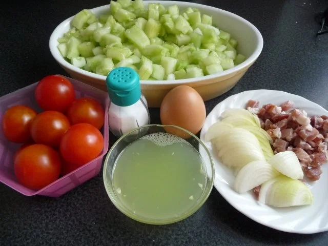 Rezept: Gurken-Tomatenauflauf Bild Nr. 2 Gurken-Tomatenauflauf - Rezept - Bild Nr. 2