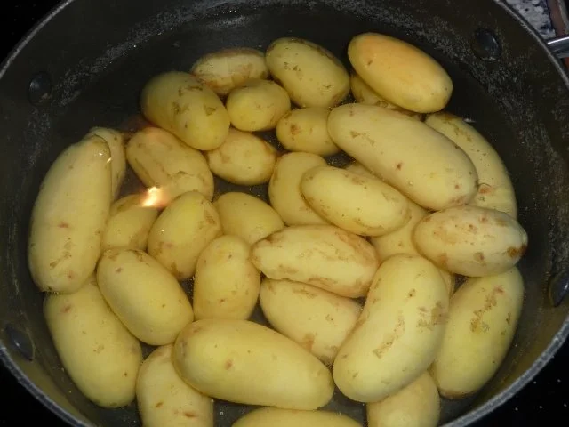 Rezept: Blumenkohl mit Käsesoße Bild Nr. 4 Blumenkohl mit Käsesoße - Rezept - Bild Nr. 4