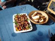 Feldsalat mit gegrillten Pfirsichen - Rezept