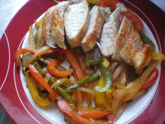 Gebratene Hähnchenbrust mit Gebratenen Paprikastreifen - Rezept - Bild Nr. 4