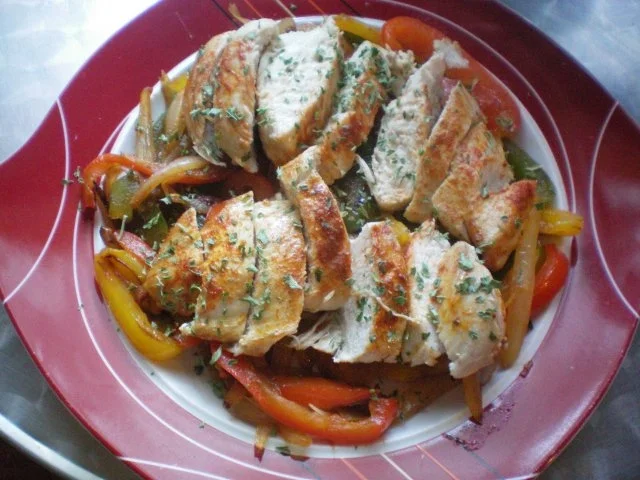 Gebratene Hähnchenbrust mit Gebratenen Paprikastreifen - Rezept - Bild Nr. 5