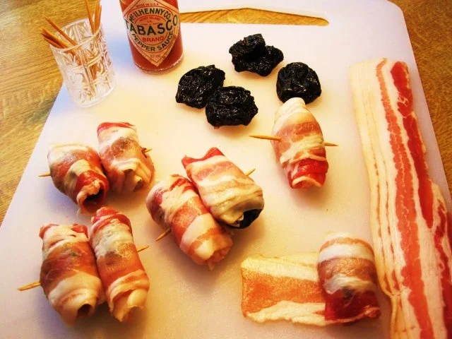Rezept: Speckpflaumen am Spieß ... Bild Nr. 3 Speckpflaumen am Spieß ... - Rezept - Bild Nr. 3