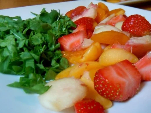 Panierter Camembert auf fuchtigem Salat mit pinkantem Preiselbeer-Dressing - Rezept - Bild Nr. 6