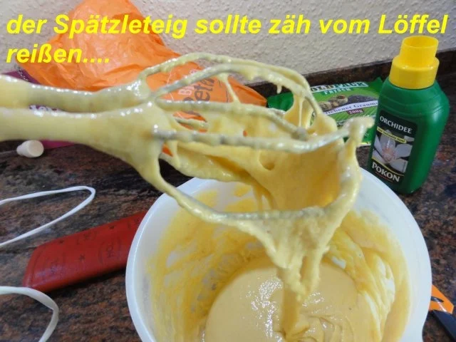 Nudeln:    KNÖPFLE   -Grundrezept Spätzleteig- - Rezept - Bild Nr. 3