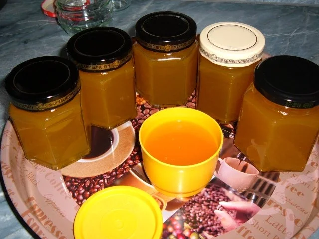 Brotaufstrich : Mirabellen.- Gelee.......mit Amaretto - Rezept - Bild Nr. 2