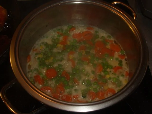 Panierte Koteletts mit Zwiebel-Rahm-Sosse - Rezept - Bild Nr. 3