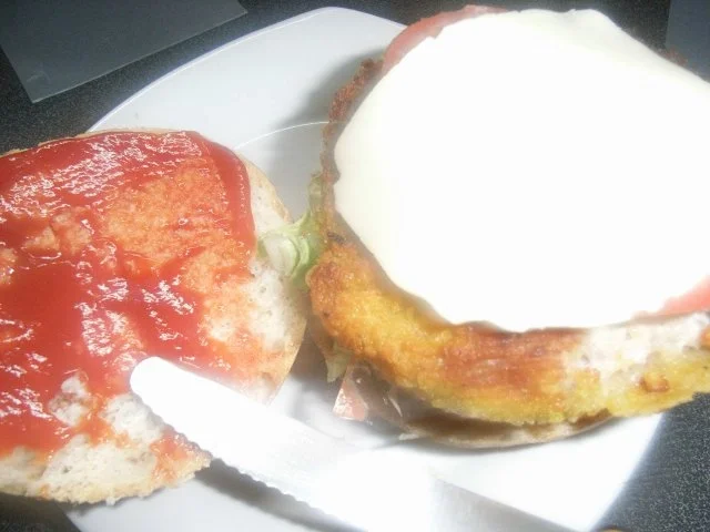 Rezept: BiNe` S SCHNITZELBRØTCHEN Bild Nr. 4 BiNe` S SCHNITZELBRØTCHEN - Rezept - Bild Nr. 4