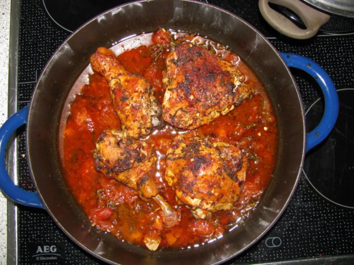 Geflügel: Hähnchen in Tomaten-Sahne-Soße - Rezept - kochbar.de