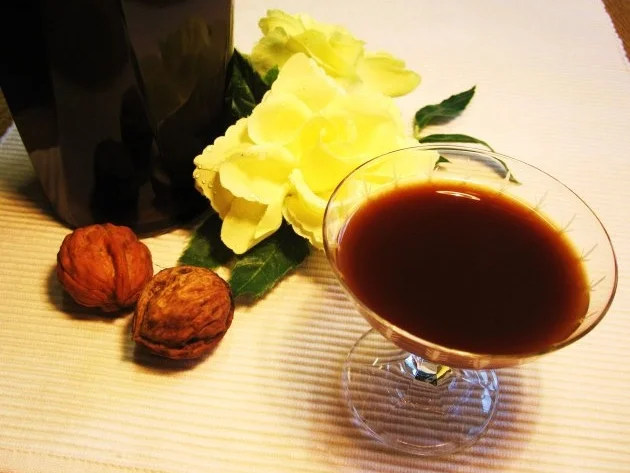 Walnuss-Likör in drei (vier) Schritten ... - Rezept - Bild Nr. 9