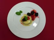 Semifreddo al basilico an frischen Früchten - Rezept - Bild Nr. 9
