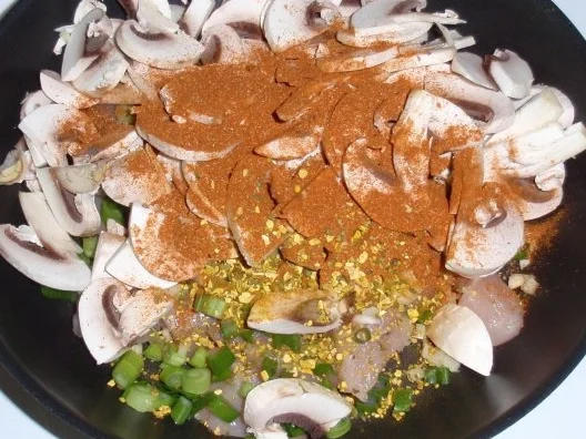 Rezept: Fruchtiges Curry-Hühnchen mit Currynudeln Bild Nr. 5 Fruchtiges Curry-Hühnchen mit Currynudeln - Rezept - Bild Nr. 5