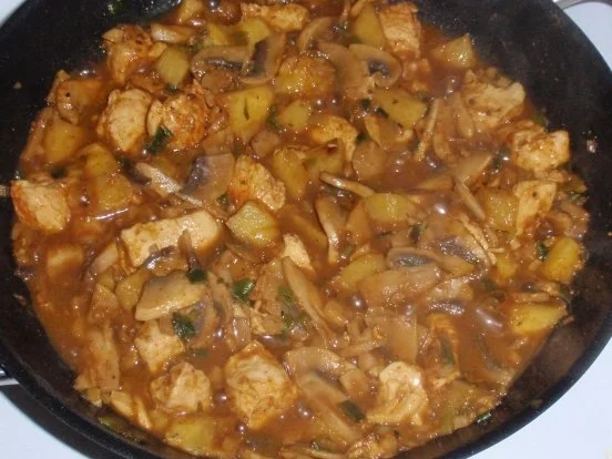 Rezept: Fruchtiges Curry-Hühnchen mit Currynudeln Bild Nr. 7 Fruchtiges Curry-Hühnchen mit Currynudeln - Rezept - Bild Nr. 7