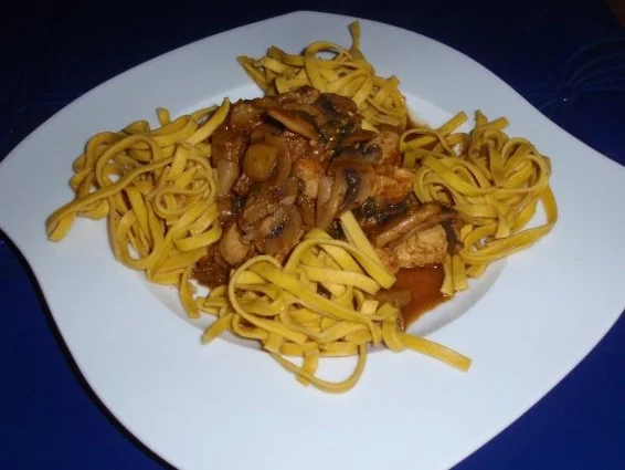 Rezept: Fruchtiges Curry-Hühnchen mit Currynudeln Bild Nr. 11 Fruchtiges Curry-Hühnchen mit Currynudeln - Rezept - Bild Nr. 11