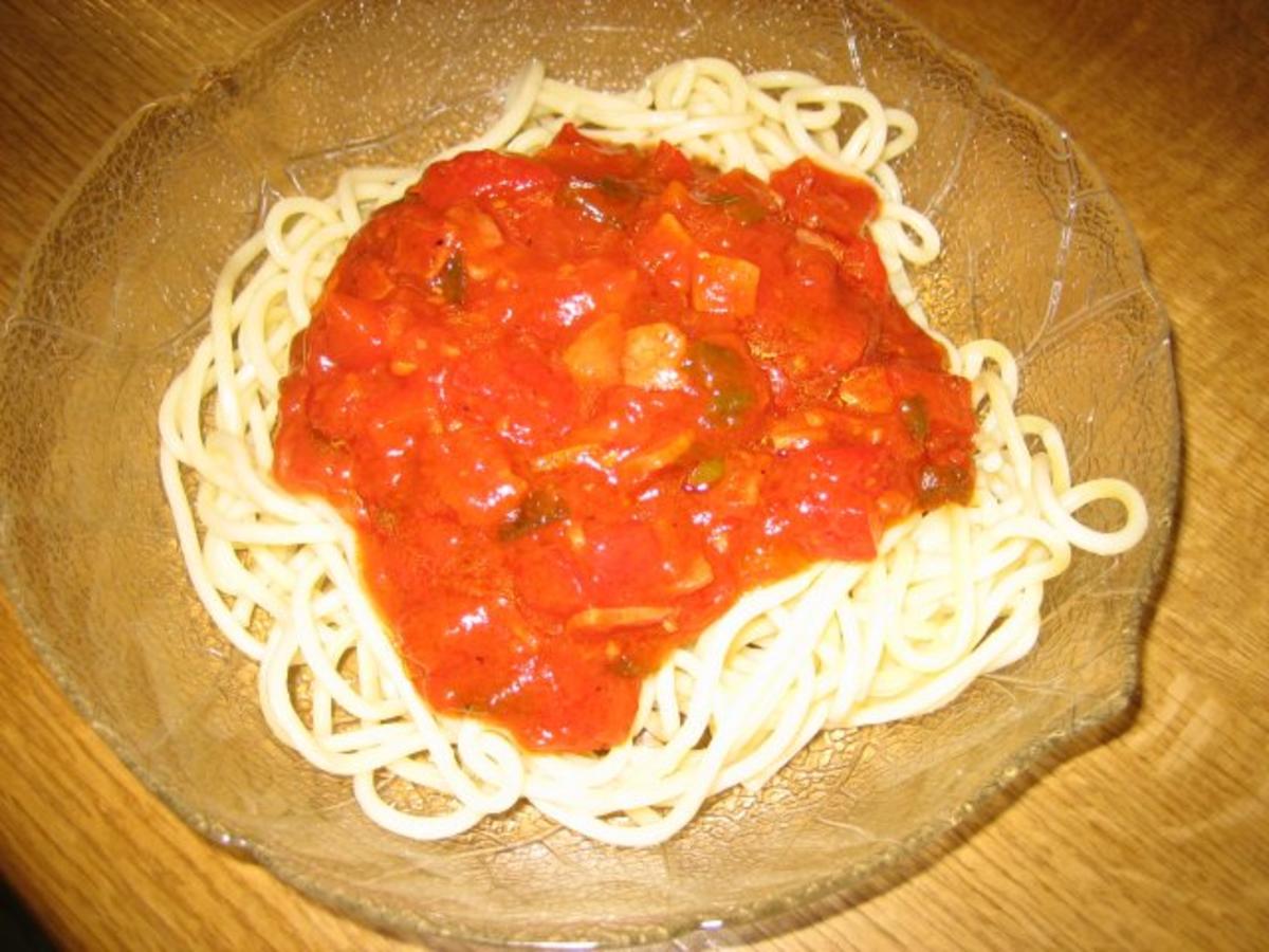 Spaghetti mit Paprika-Soße - Rezept