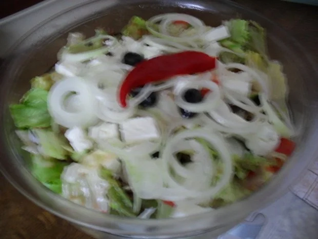 Bauernsalat mit Feta und Oliven - mein Geburtstagsessen mit Gyros und Kartoffelspalten - Rezept - Bild Nr. 4