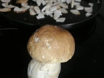 Steinpilz-Flammkuchen - Rezept - Bild Nr. 3