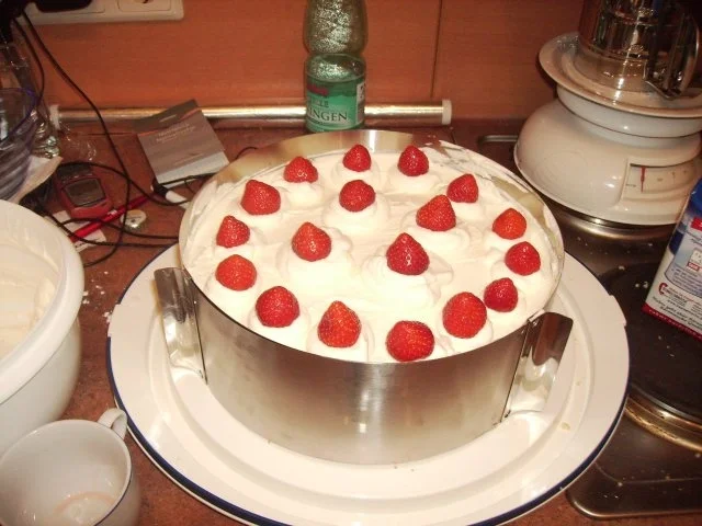 Erdbeer-Sahnetorte - Rezept - Bild Nr. 8