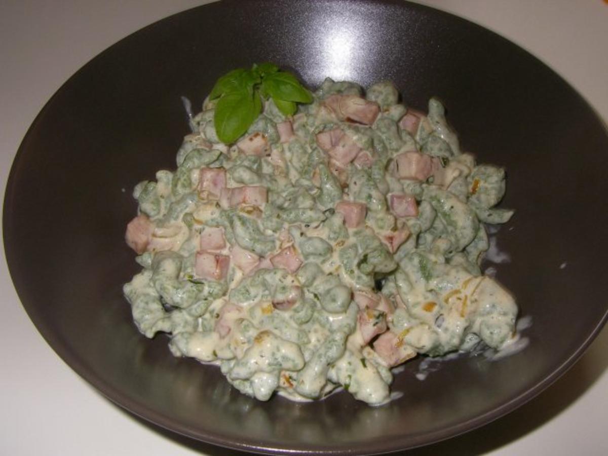 Spinat-Spätzle mit Schinken-Kräuter-Sauce - Rezept Von Einsendungen
Conny1967