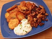 Bratkartoffeln mit "Hasenköddels" ;-) - Rezept