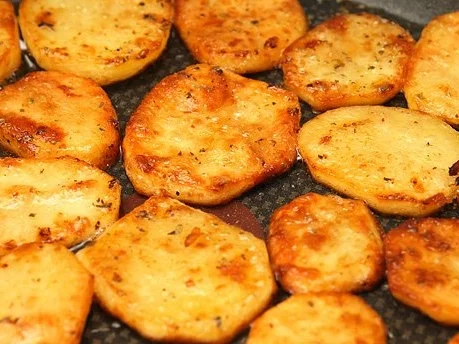 Rezept: Bratkartoffeln mit "Hasenköddels" ;-) Bild Nr. 2 Bratkartoffeln mit "Hasenköddels" ;-) - Rezept - Bild Nr. 2