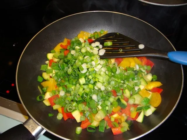 Zuccini- Paprika- Champignon Pfännchen überbacken mit Mozzarella - Rezept - Bild Nr. 2