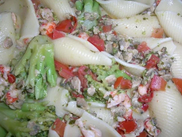 Conchiglie mit Venusmuscheln, Flusskrebsen und Broccoliröschen - Rezept - Bild Nr. 2