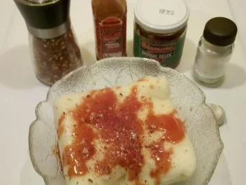 Vegetarisch: Chilli-Bratlinge mit Tomaten-Eier-Nudelsalat - Rezept - Bild Nr. 2