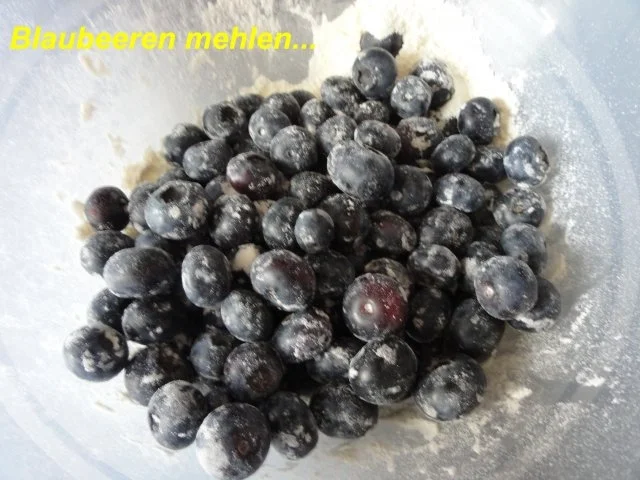 Rezept: Muffin: BLAUBEEREN im NUSSTEIG Bild Nr. 6 Muffin: BLAUBEEREN im NUSSTEIG - Rezept - Bild Nr. 6