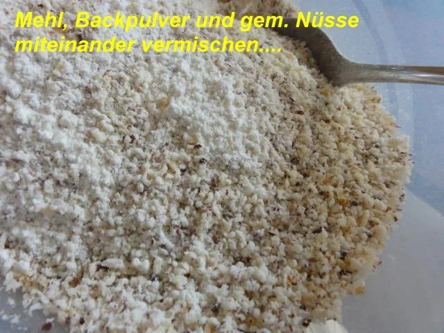 Rezept: Muffin: BLAUBEEREN im NUSSTEIG Bild Nr. 5 Muffin: BLAUBEEREN im NUSSTEIG - Rezept - Bild Nr. 5