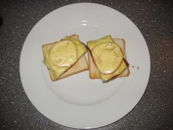 Rezept: Überbackener Leberkäse Überbackener Leberkäse - Rezept