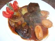 Stufato in Rotwein (geschmortes Rindfleisch nach italienischer Art) - Rezept