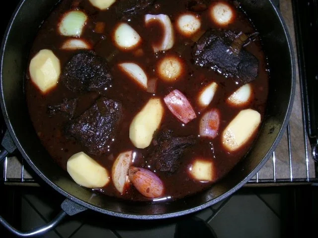 Rezept: Stufato in Rotwein (geschmortes Rindfleisch nach italienischer Art) Bild Nr. 7 Stufato in Rotwein (geschmortes Rindfleisch nach italienischer Art) - Rezept - Bild Nr. 7